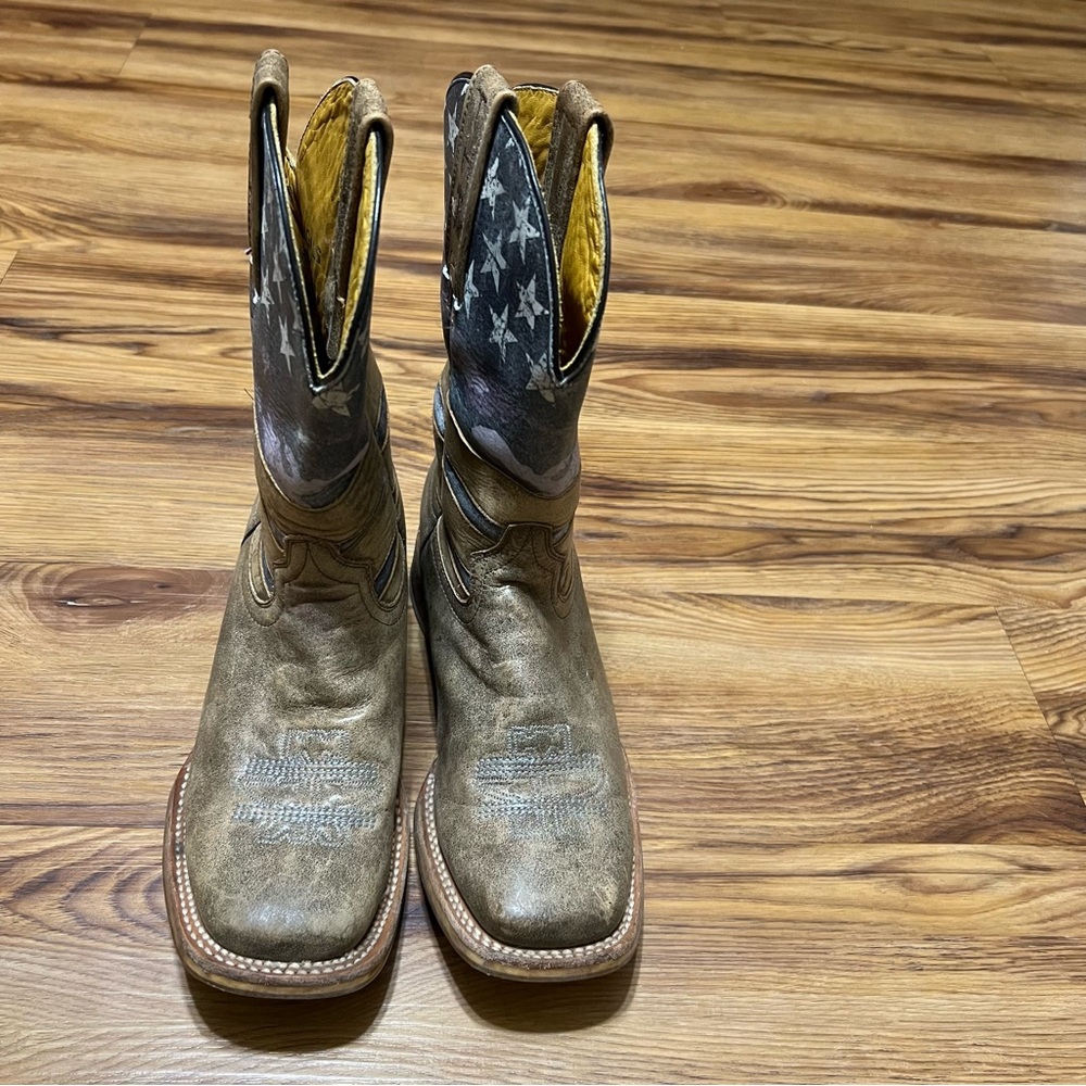 Tin Haul Women’s Boots Size 6.5 Shoot Like A Girl Boots - Picture 2 of 7